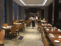-广州卡丽酒店(大金钟路地铁站店)