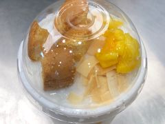 -沪上阿姨鲜果茶(世茂广场宽厚里店)