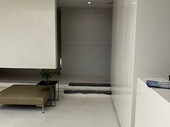 -卡罗酒店(东门晒布地铁站店)