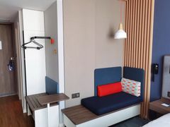 -珠海拱北口岸智选假日酒店