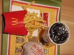 -麦当劳(静安寺店)