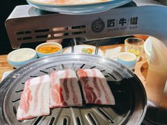 厚切五花肉-明洞阿姨·韩式酱蟹烤肉·创意料理(三元桥店)