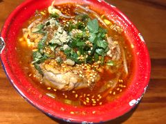 -爆炸头阿姨小四川正宗川味小吃(无任何分店)