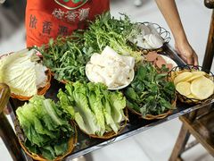 -杨记山珍鸡煲菌汤锅