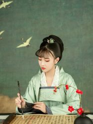 -盘子女人坊古装写真摄影(厦门总店)