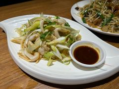 -方国老头包子·39年威海本地老字号•小船海鲜疙瘩汤