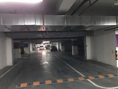 -悠方地下停车场
