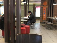 -麦当劳(国际大厦店)