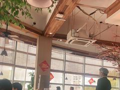 -蜜桃餐厅·伴山(湖滨商业街店)