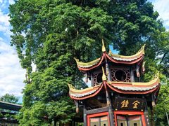 -峨眉山报国寺
