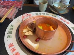 -菌自由丨野生菌火锅特色庭院餐厅(丽江古城店)