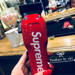 -TWOFACE 双面理发馆