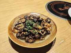 -头上红煨盐鸡·非遗院子餐厅