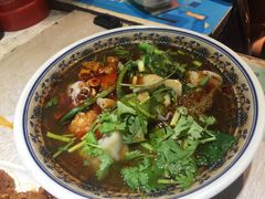 -爆炸头阿姨小四川正宗川味小吃(无任何分店)