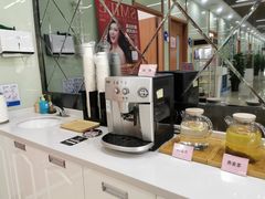 -茂菊口腔连锁(浦东南路店)
