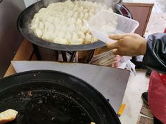 -黄阿姨锅贴大王(万航渡路店)