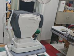 -豪门视光·星趣控·蔡司依视路眼镜代理商(中央大街店)