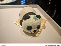 -雍容荟帝王蟹活龙虾展台自助(IFS黑金店)