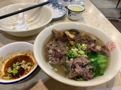 -粤潮牛肉火锅店(江南大道店)