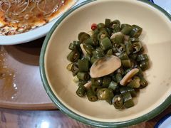 -蓝田九大碗民俗食府(蓝田店)