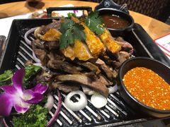 天山烤羊腿-天山传奇新疆菜(SKLP店)