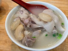 -雷祖芳老妈蹄花店