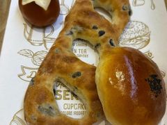 -Dough&Joe团憩(瑞虹天地月亮湾店)