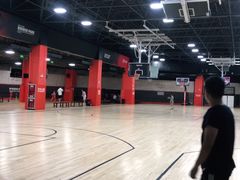 -洛克公园美式运动体验馆(唯品会合肥蜀山城市奥莱店)