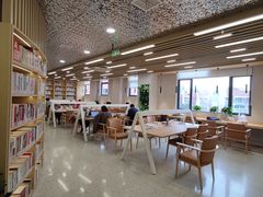 -浦东新区花木街道图书馆