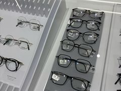 -镜客眼镜(浦江欢乐颂店)