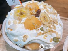 哈密瓜手捧碗-MINIPOPO鲜奶·甜品(宽厚里店)