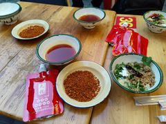 -拈签一笑黄牛肉辣卤串串