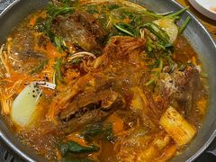 -喇喇排骨火锅·传统韩式脊骨汤(望京西园总店)
