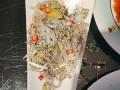 -路边边地标烧烤·川菜·小龙虾·音乐酒馆(良乡长虹店)