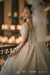 -欣薇婚纱(新源乐汇城店)
