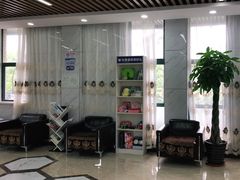 -茂菊口腔连锁(浦东南路店)