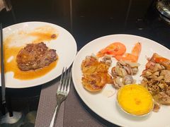 -美食汇海鲜自助餐厅·小龙虾烧烤(富力万达文华酒店)