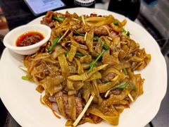 干炒牛河-文记壹心鸡(宝华路店)