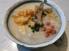 金牌荔湾艇仔粥-华辉拉肠(宝华店)