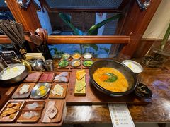 -银米·云南传统过桥米线(双廊黑金冠店)