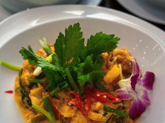 -Chom Cafe and Restaurant