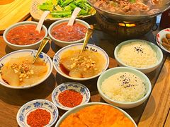 -肖四女乐山跷脚牛肉(滨江天街店)