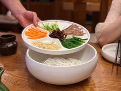 鸡丝凉米线-云海肴云南菜(正大广场店)