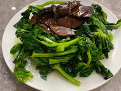 牛肝菌豆苗-鼎泰丰(国贸商城店)