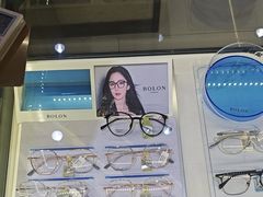 -光明眼镜·蔡司授权(徐泾店)