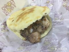 -生活本该如此北京小馆(周庄嘉园店)