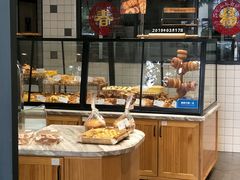 面包甜点陈列柜-大苹果面包生日蛋糕(明珠店)