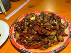 辣子鸡-柴窝堡22号辣子鸡·传承新疆菜