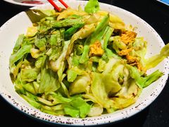 手撕包心菜-老头儿油爆虾·知味杭州(爱琴海购物中心)