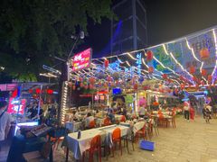 -刘姐啤酒鱼民族演艺餐厅(西街总店)